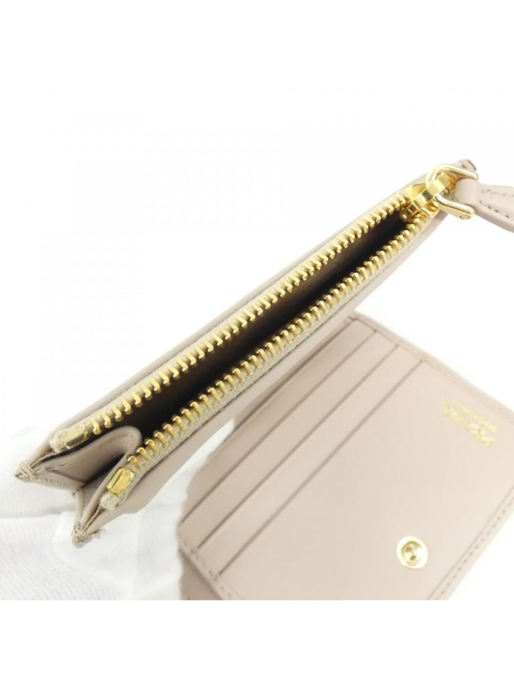 Prada Wallet Gold - Picture 5 of 5